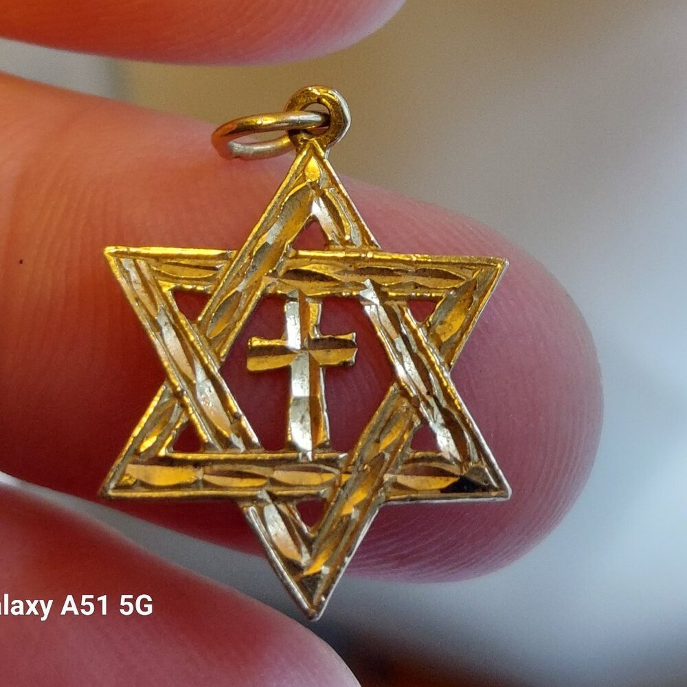 Gold Jewish/Christian Necklace Pendant